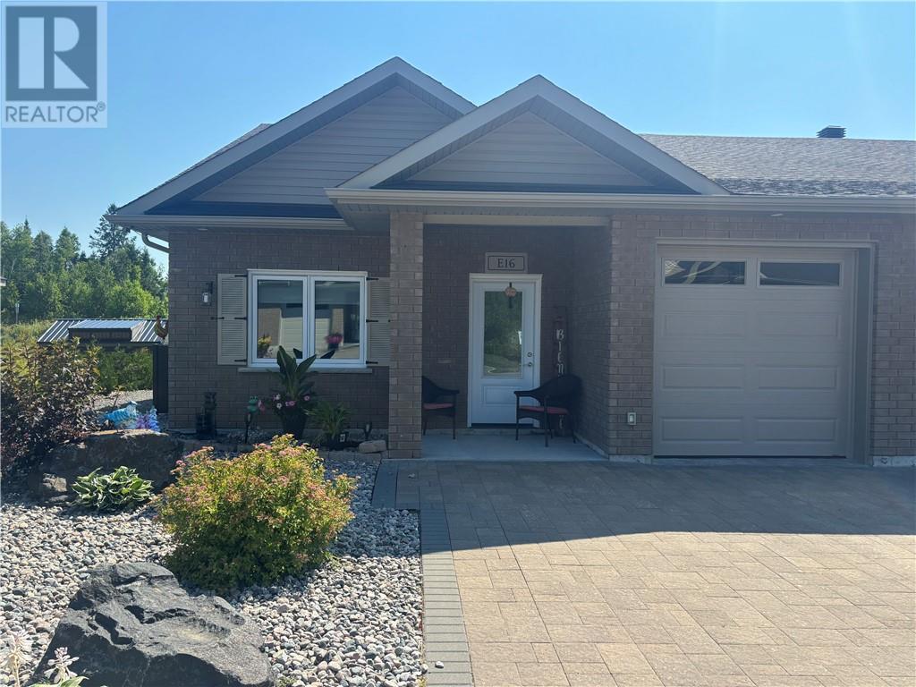 2512 Parkview Drive Unit# E16, Azilda, ON