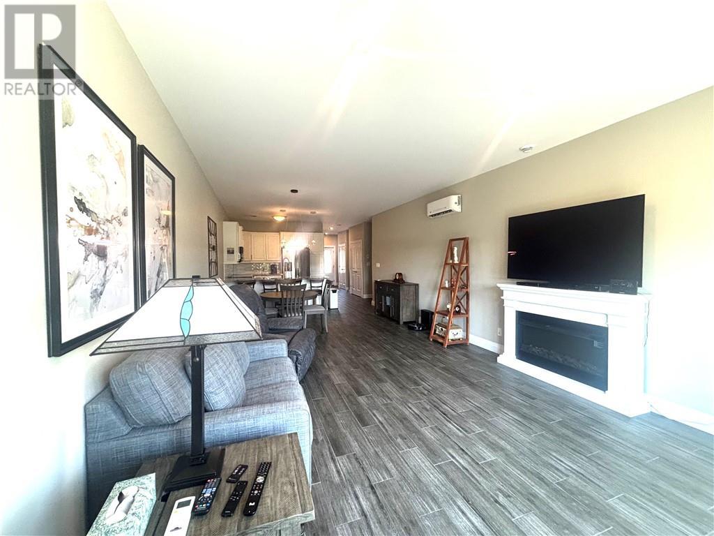 2512 Parkview Drive Unit# E16, Azilda, ON