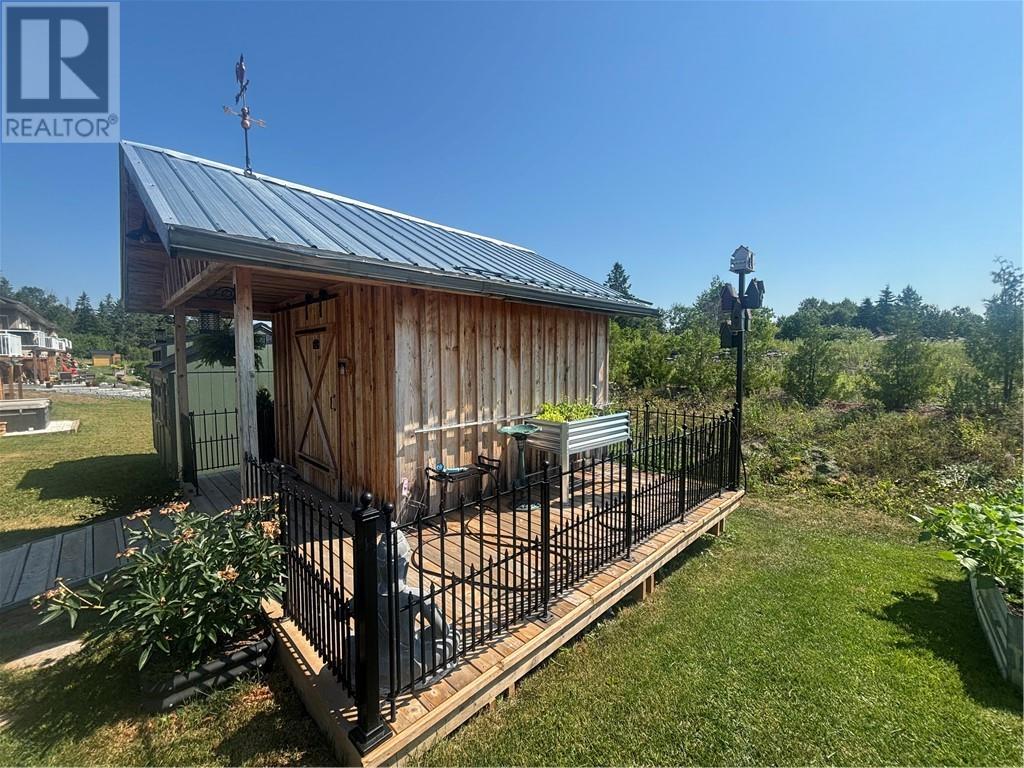 2512 Parkview Drive Unit# E16, Azilda, ON