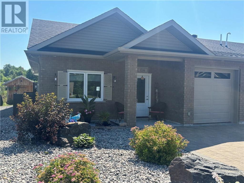 2512 Parkview Drive Unit# E16, Azilda, ON