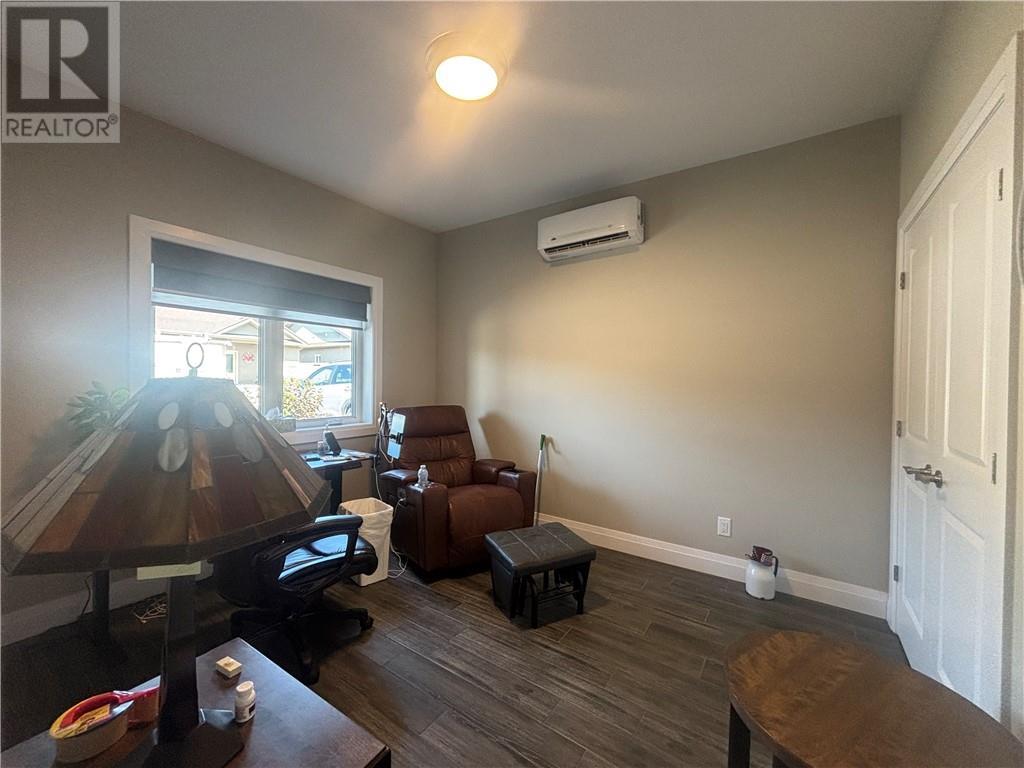 2512 Parkview Drive Unit# E16, Azilda, ON