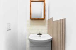 Powder room -