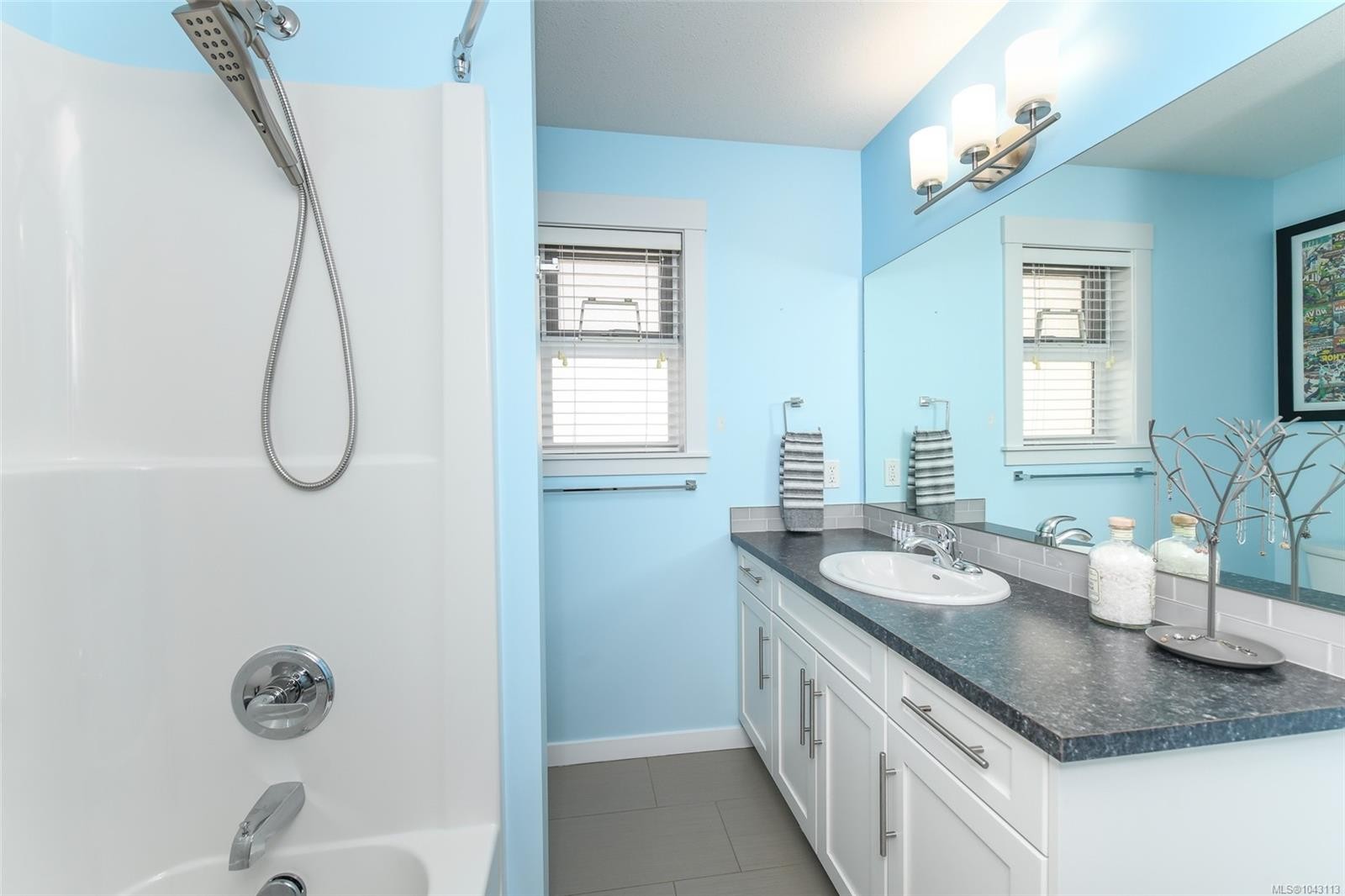 829 Tracker Pl, Comox, BC