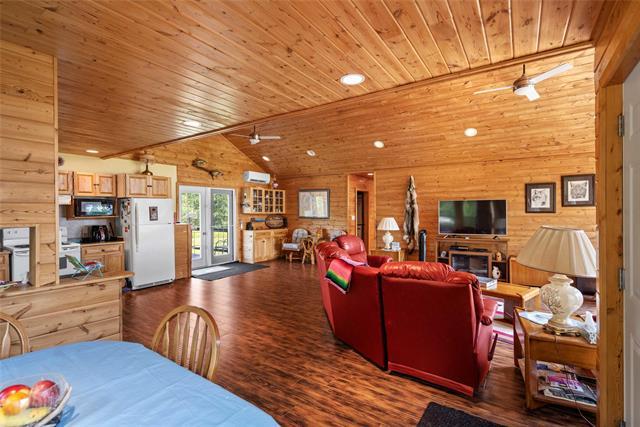 52927 Main St, Manigotagan, MB