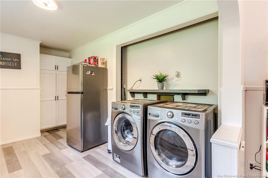 298 Westmorland Rd, Saint John, NB - Indoor Photo Showing Laundry Room