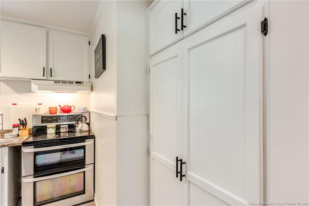 298 Westmorland Rd, Saint John, NB - Indoor Photo Showing Kitchen