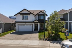6541 Noblewood Pl Sooke, BC V9Z 0W3