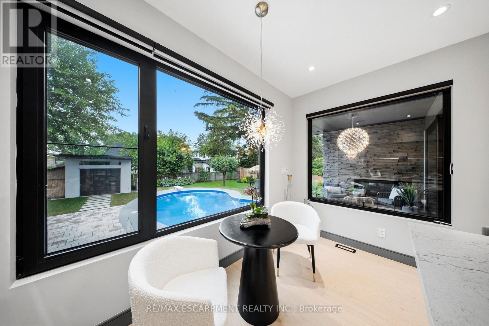 1617 Trotwood Avenue, Mississauga, ON - Indoor