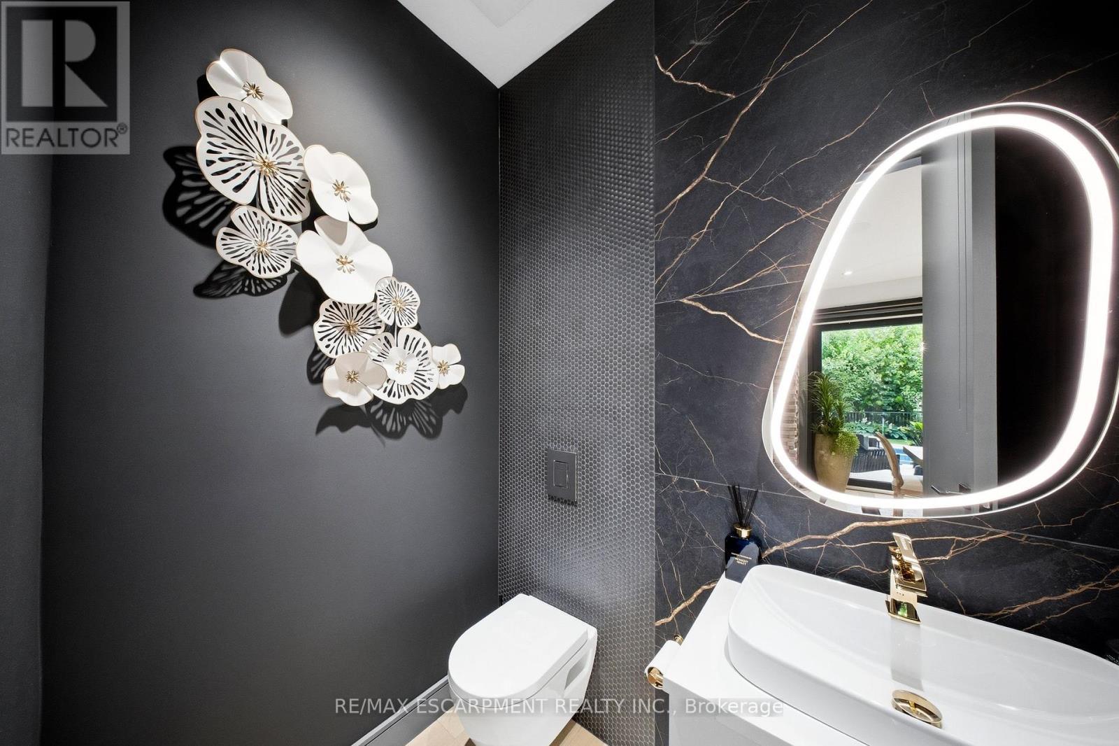 1617 Trotwood Avenue, Mississauga, ON - Indoor Photo Showing Bathroom