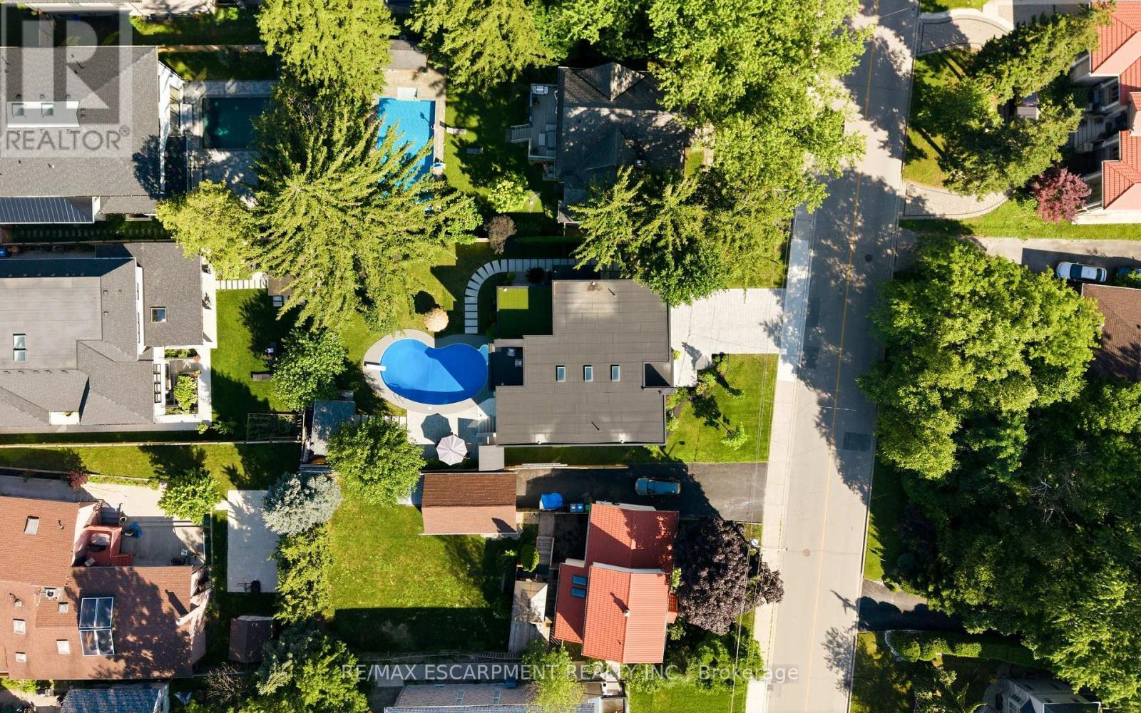 1617 Trotwood Avenue, Mississauga, ON - Outdoor With View