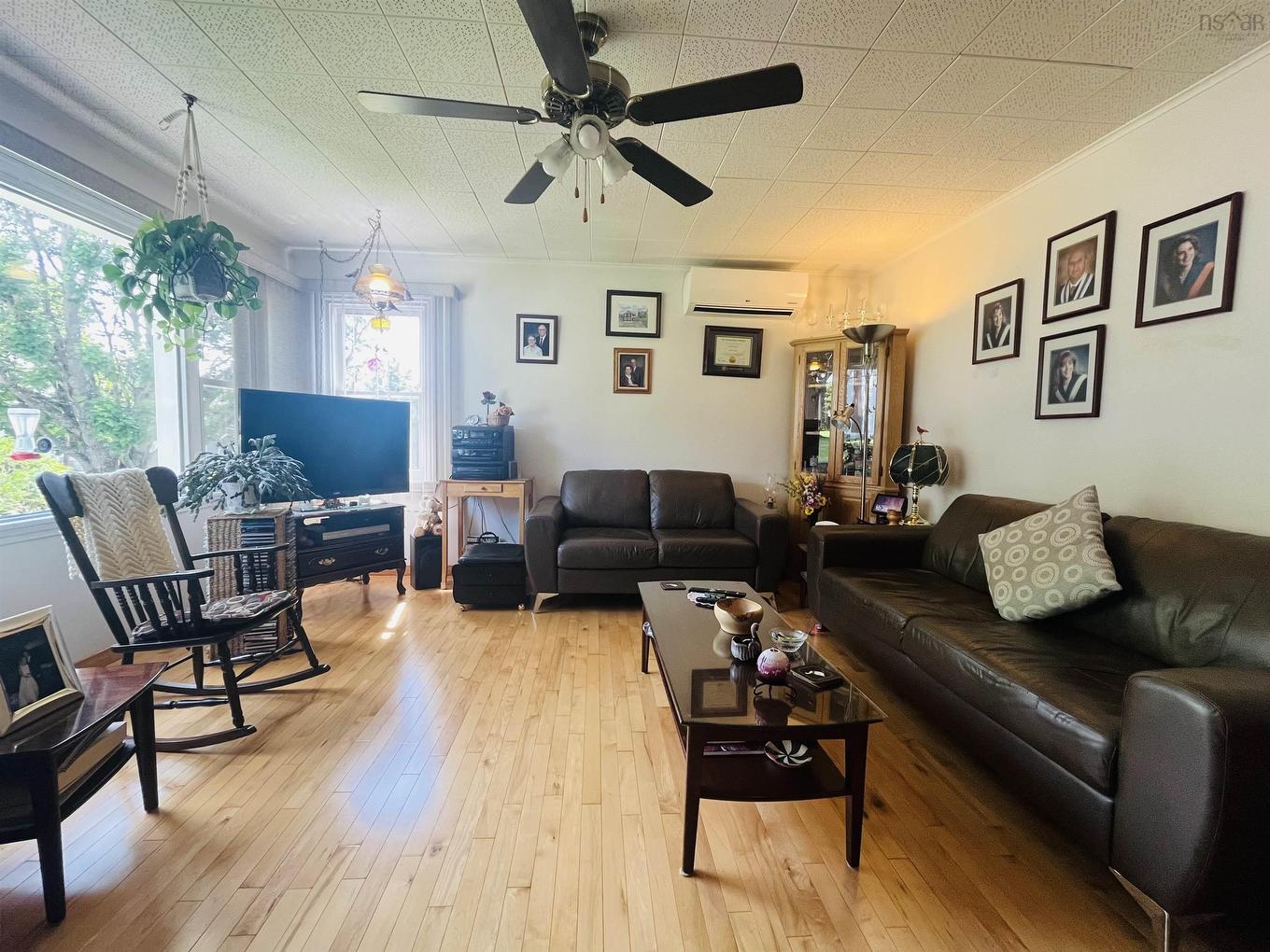 7 Franklyn Street, Amherst, NS