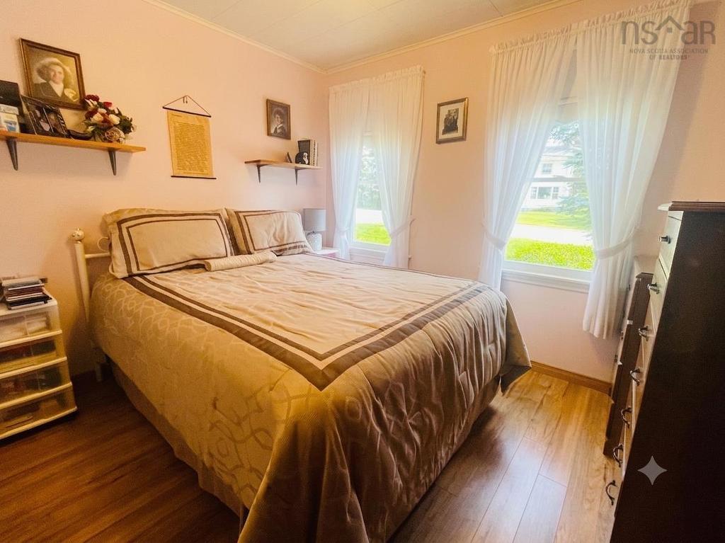 7 Franklyn Street, Amherst, NS