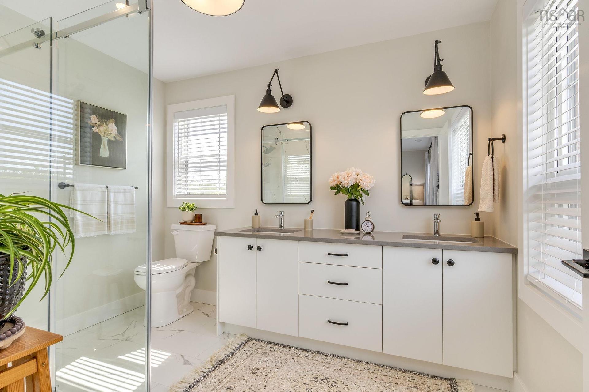 2 Owdis Avenue, Lantz, NS - Indoor Photo Showing Bathroom