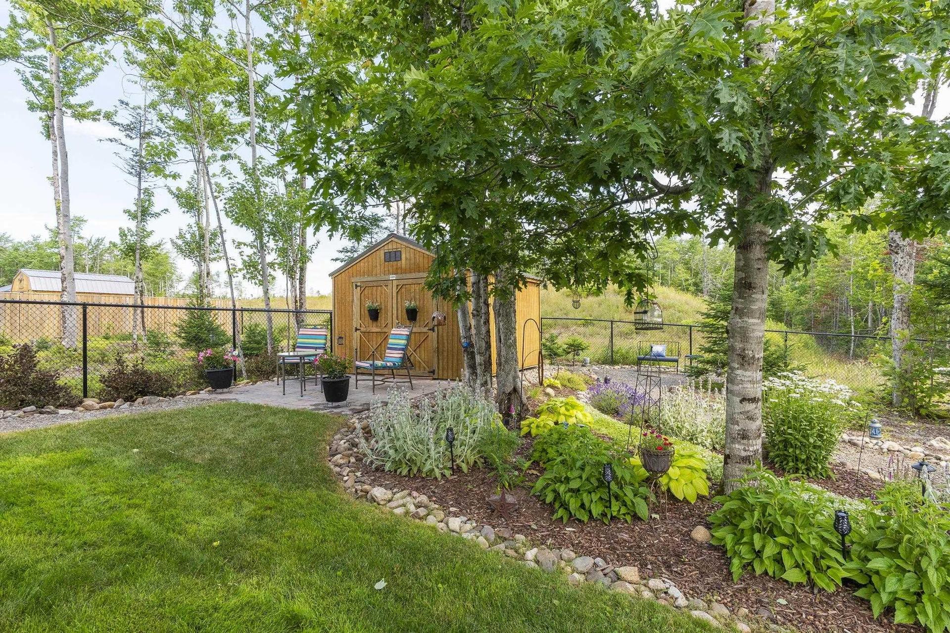 2 Owdis Avenue, Lantz, NS - Outdoor With Backyard