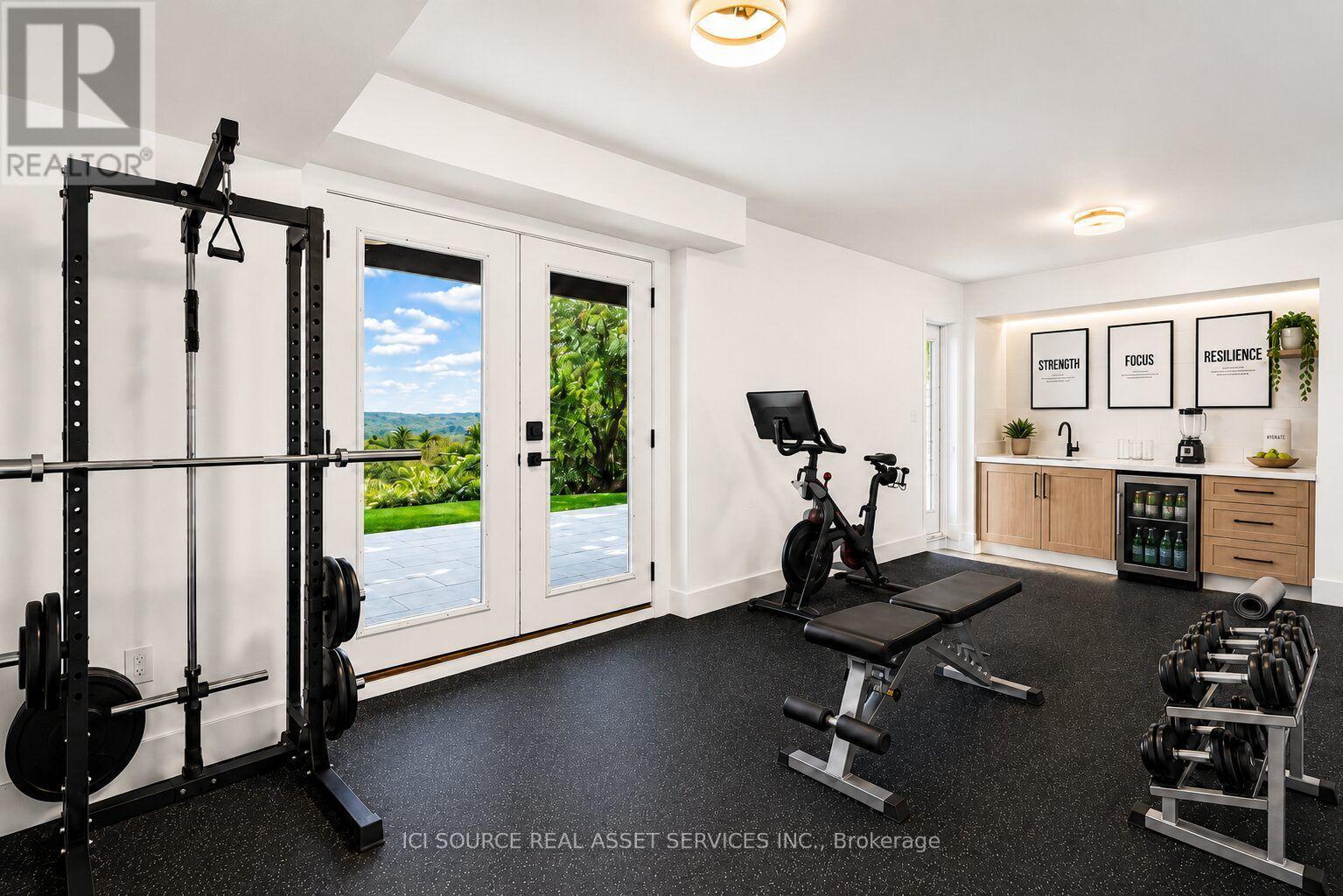 50 Oak Avenue, Hamilton, ON - Indoor Photo Showing Gym Room
