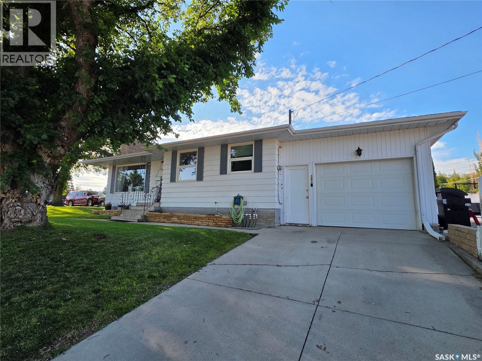 303 13Th Avenue Ne, Swift Current, SK