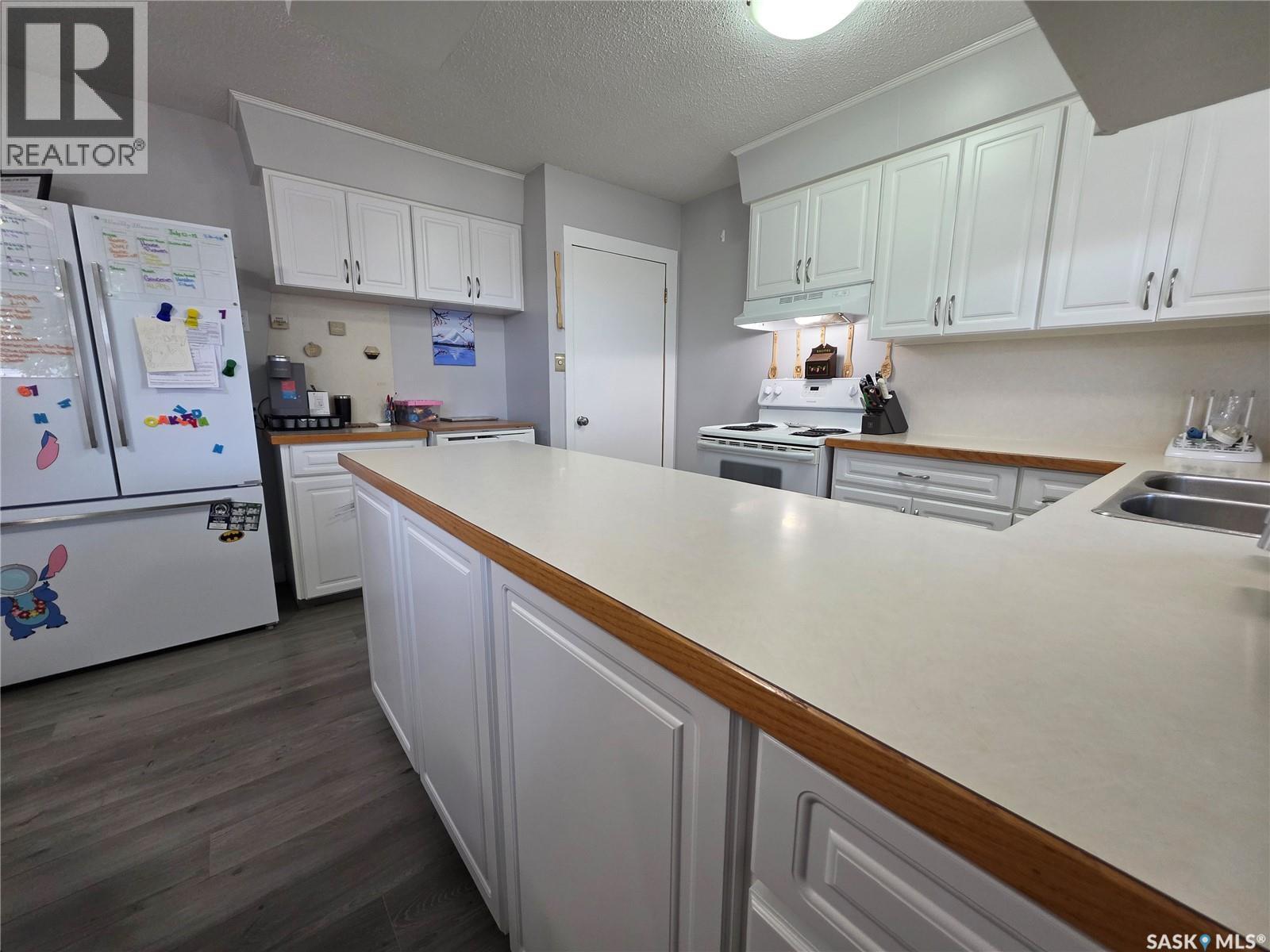 303 13Th Avenue Ne, Swift Current, SK