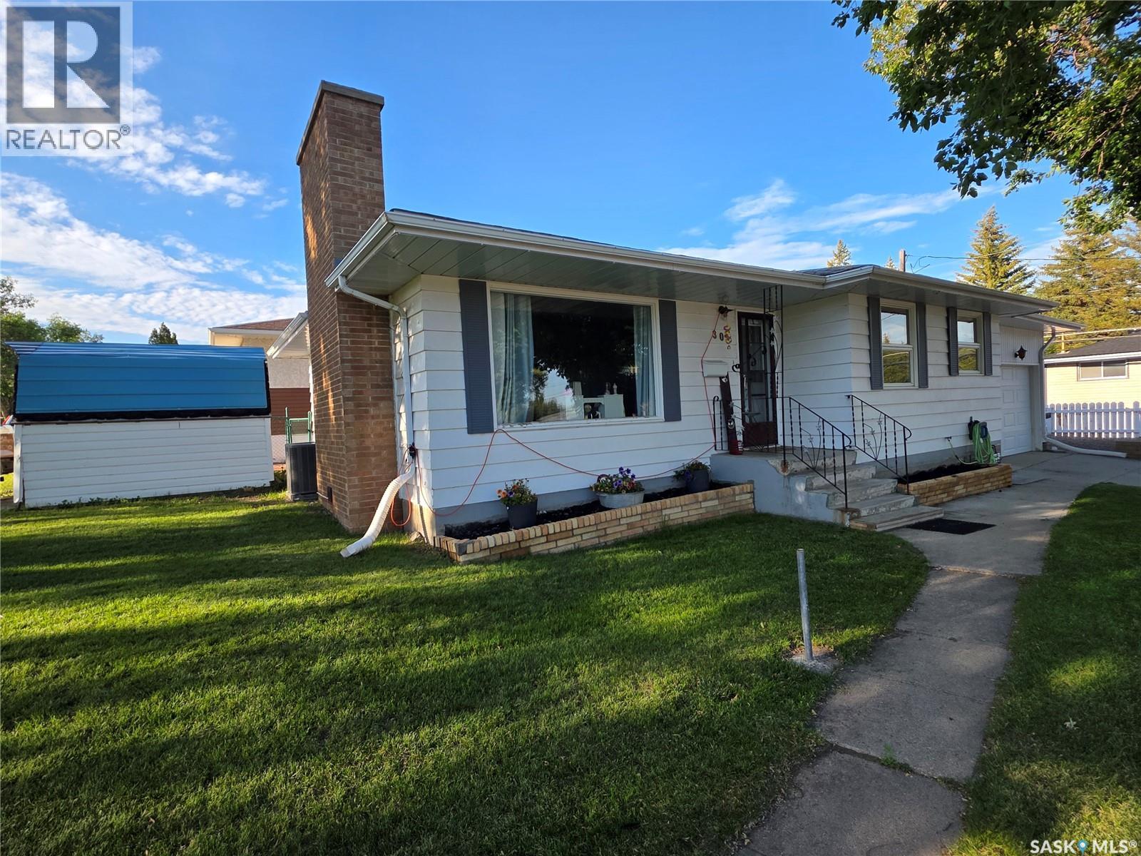303 13Th Avenue Ne, Swift Current, SK