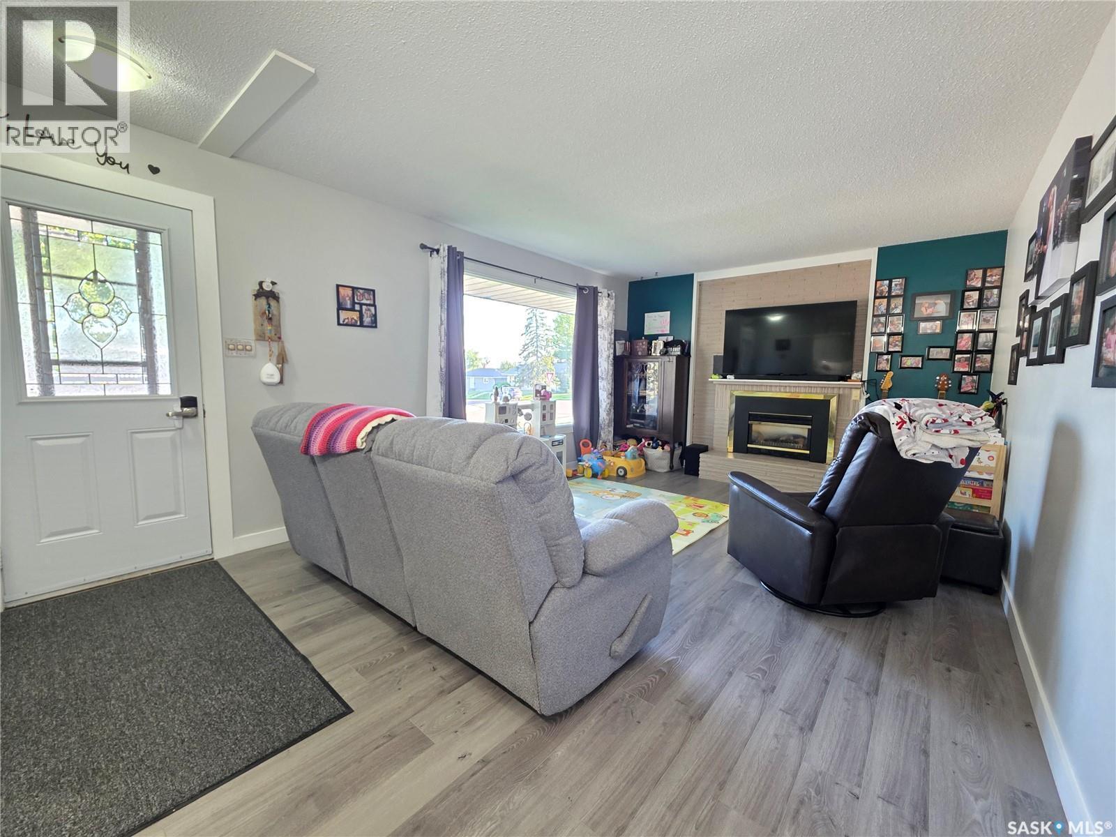 303 13Th Avenue Ne, Swift Current, SK