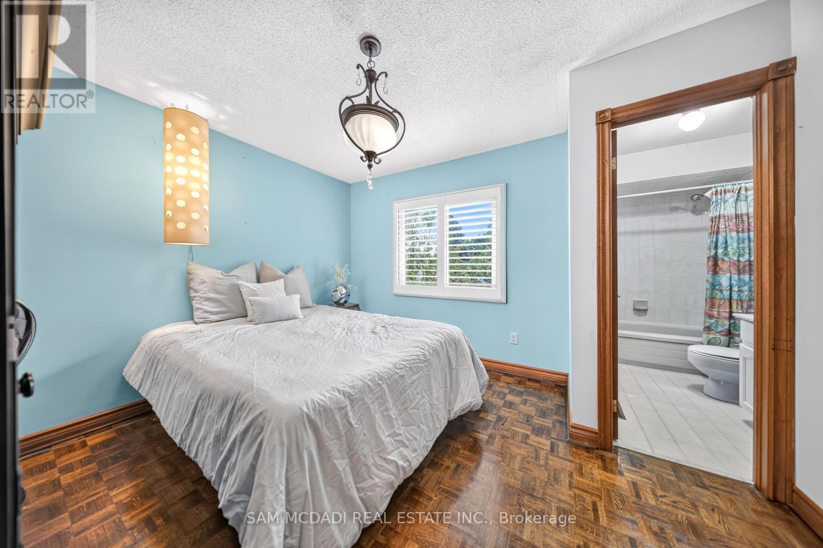 5109 Elderview Court, Mississauga, ON - Indoor Photo Showing Bedroom