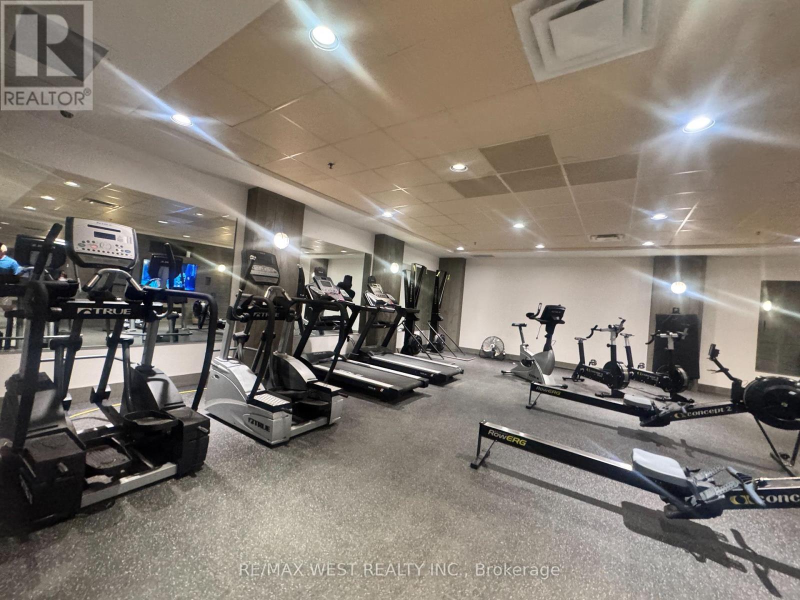 Lora Bay Fitness Centre - 113 Dory Row, Blue Mountains, ON - Indoor Photo Showing Gym Room