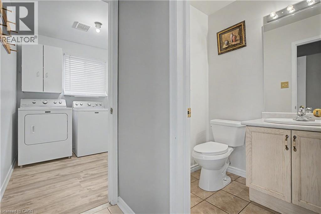 194 Glenvalley Drive, Cambridge, ON - Indoor Photo Showing Laundry Room