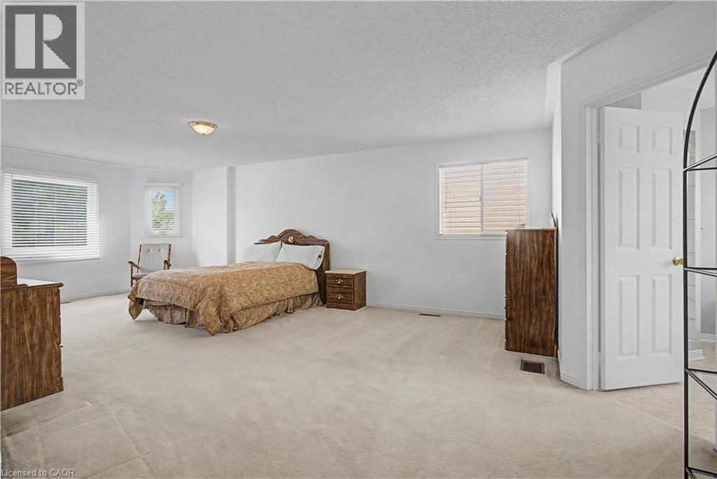 194 Glenvalley Drive, Cambridge, ON - Indoor Photo Showing Bedroom