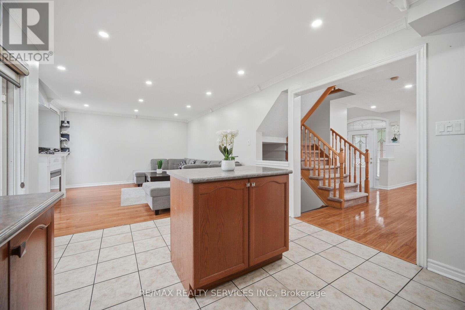 44 Brambirch Crescent, Brampton, ON