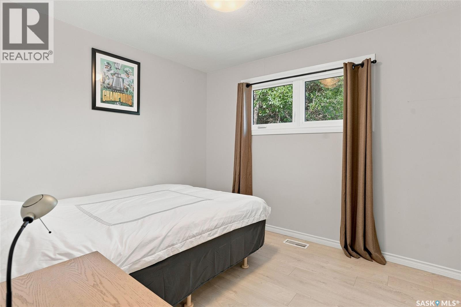 118 Evans Street, Saskatoon, SK