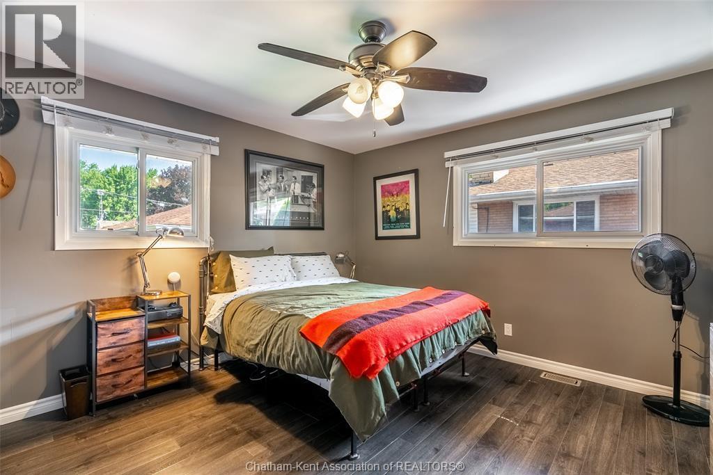 71 Mcfarlane Avenue, Chatham, ON - Indoor Photo Showing Bedroom