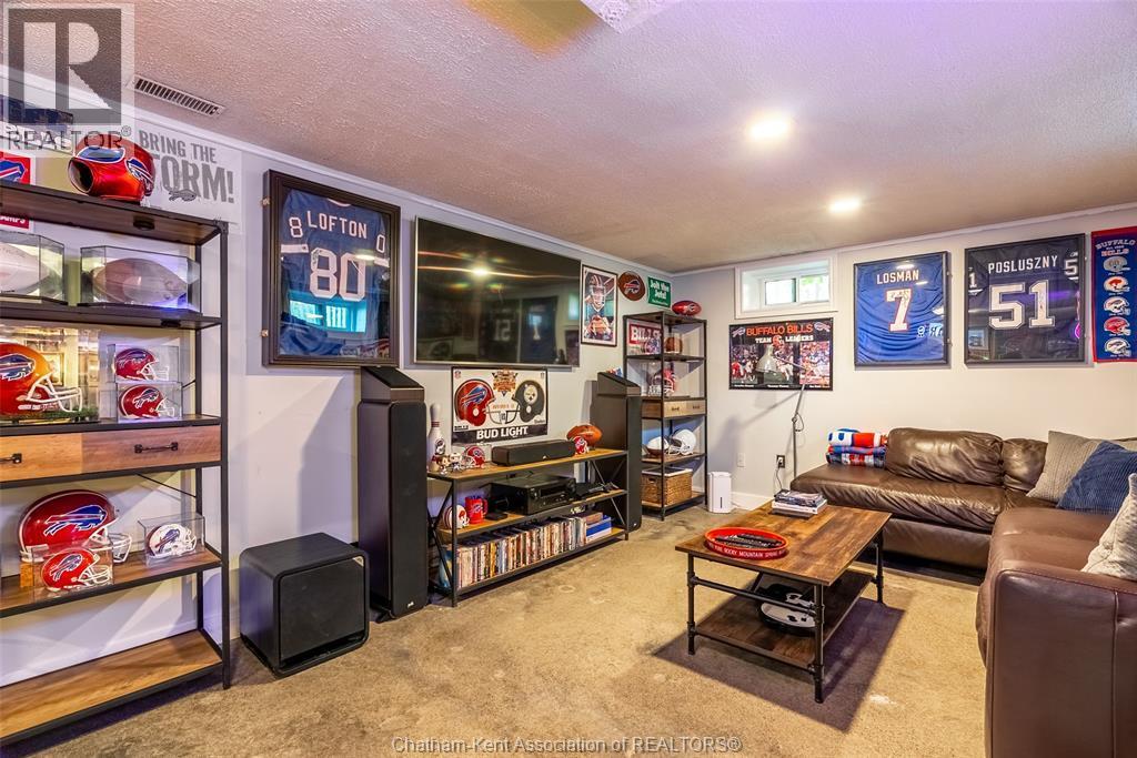 71 Mcfarlane Avenue, Chatham, ON - Indoor