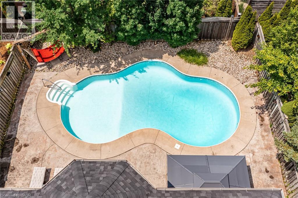 90 Davidson Boulevard, Dundas, ON - Outdoor With In Ground Pool With Deck Patio Veranda