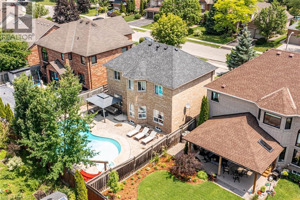 90 Davidson Boulevard, Dundas, ON - Outdoor With In Ground Pool With Deck Patio Veranda