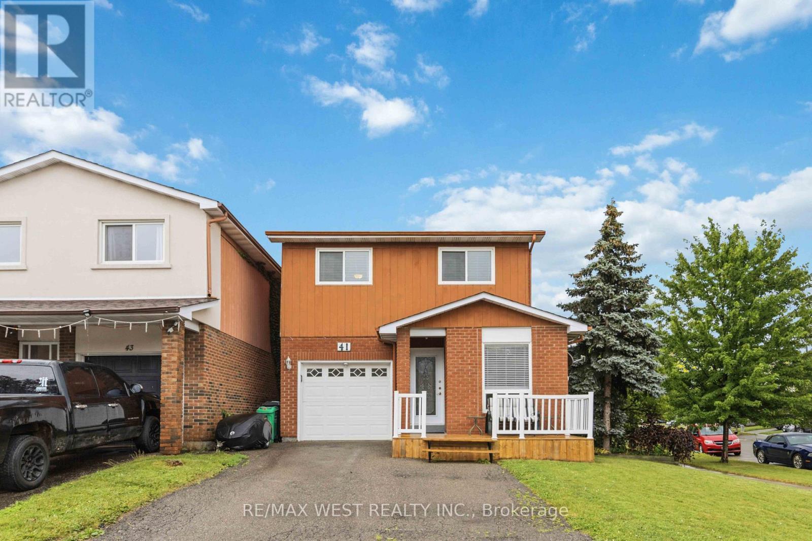 41 Winterfold Dr Drive, Brampton, ON