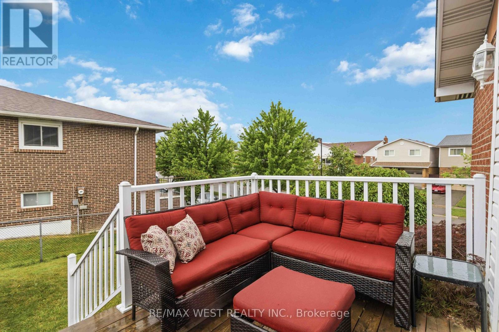41 Winterfold Dr Drive, Brampton, ON