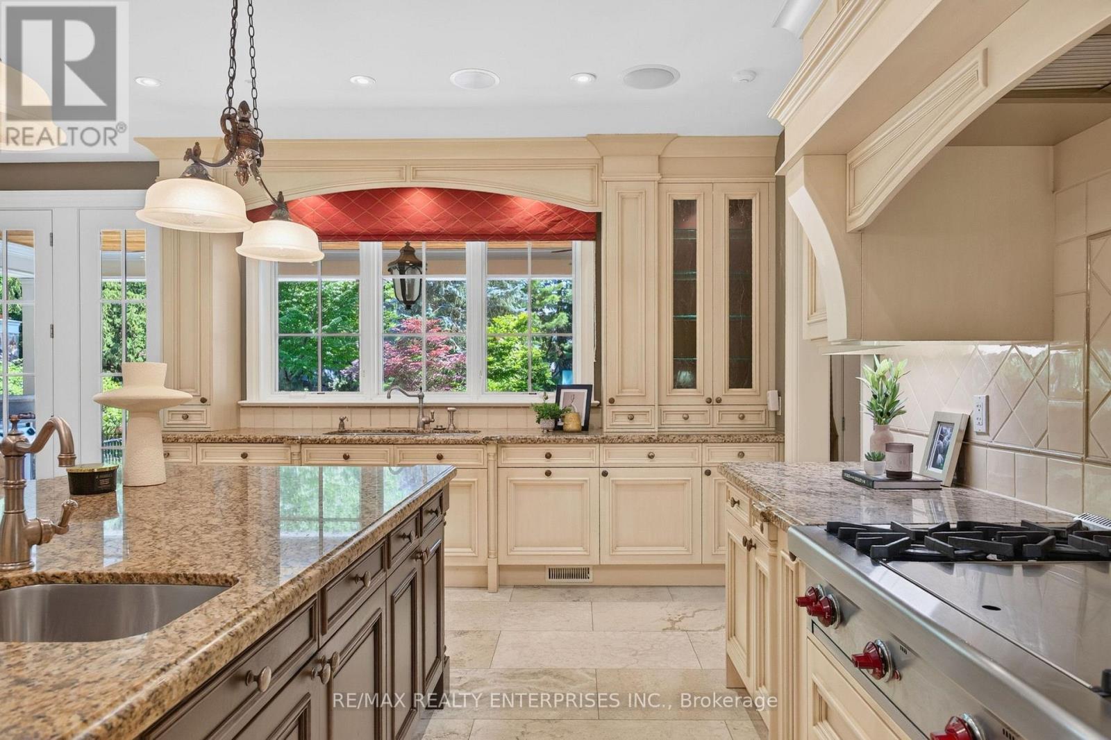1396 Crescent Road, Mississauga, ON