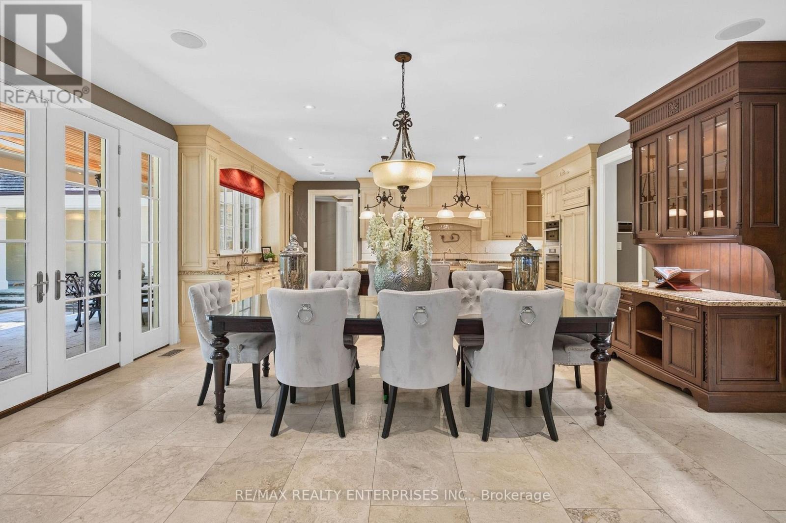 1396 Crescent Road, Mississauga, ON