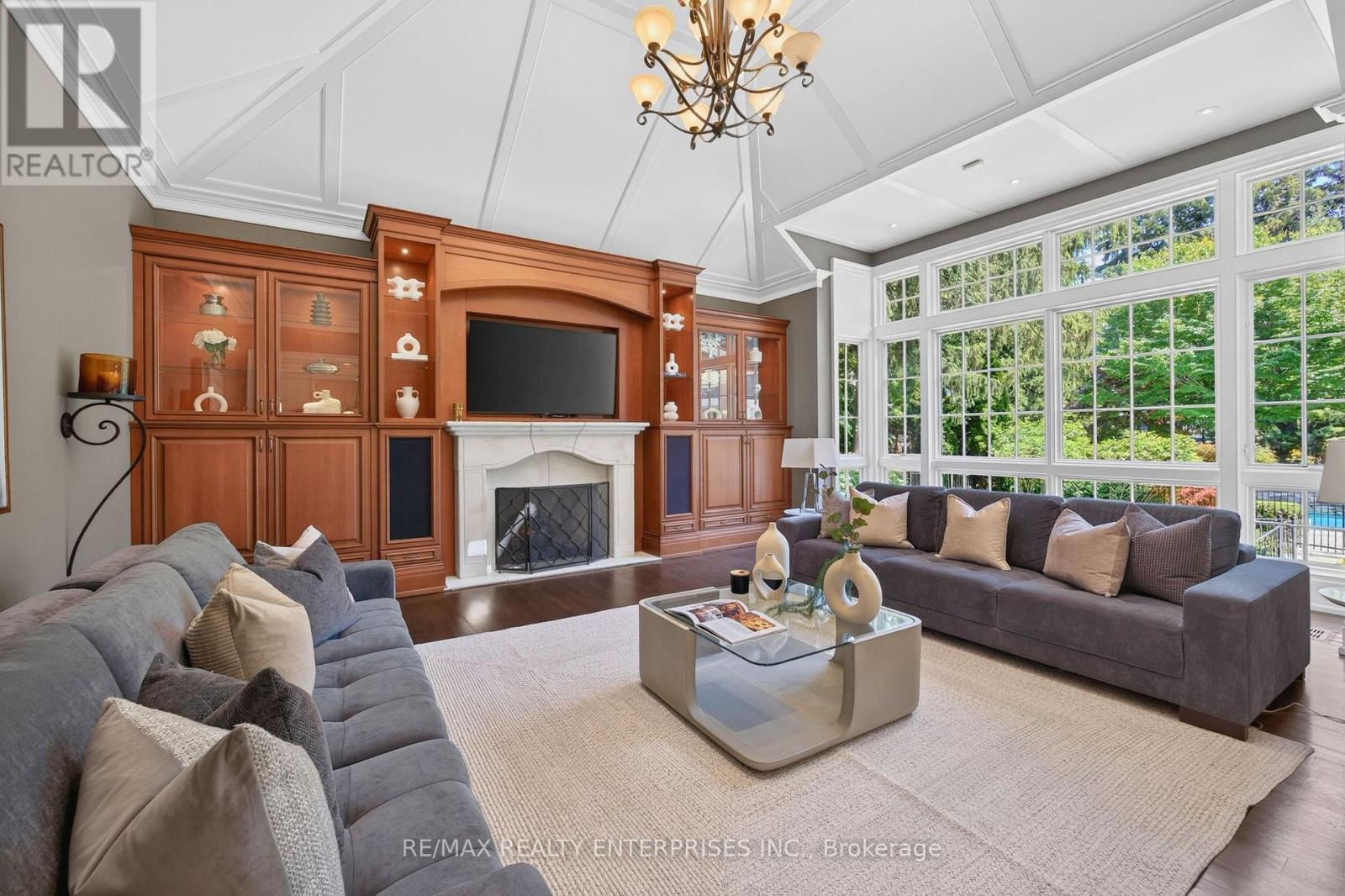 1396 Crescent Road, Mississauga, ON