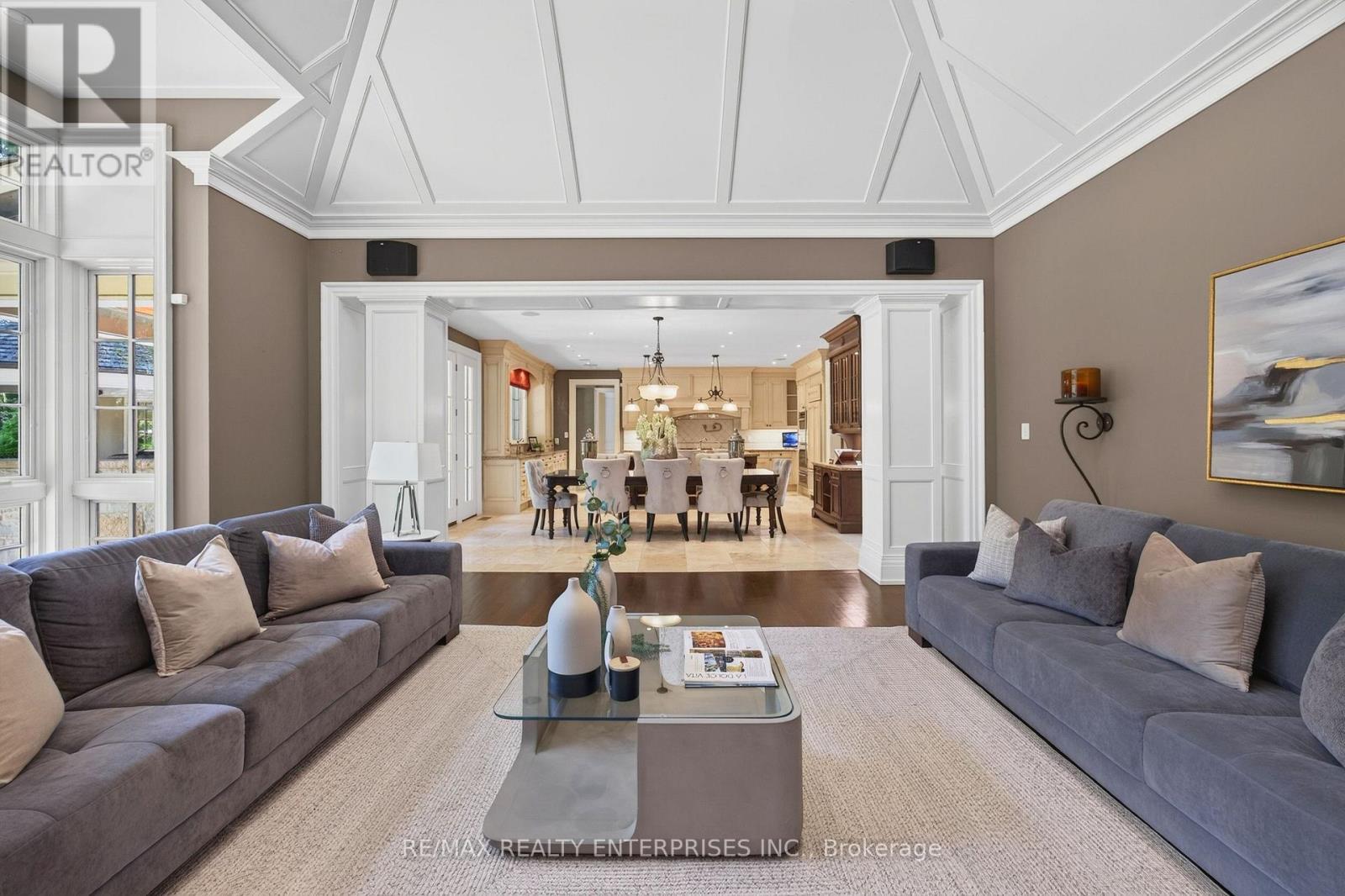 1396 Crescent Road, Mississauga, ON