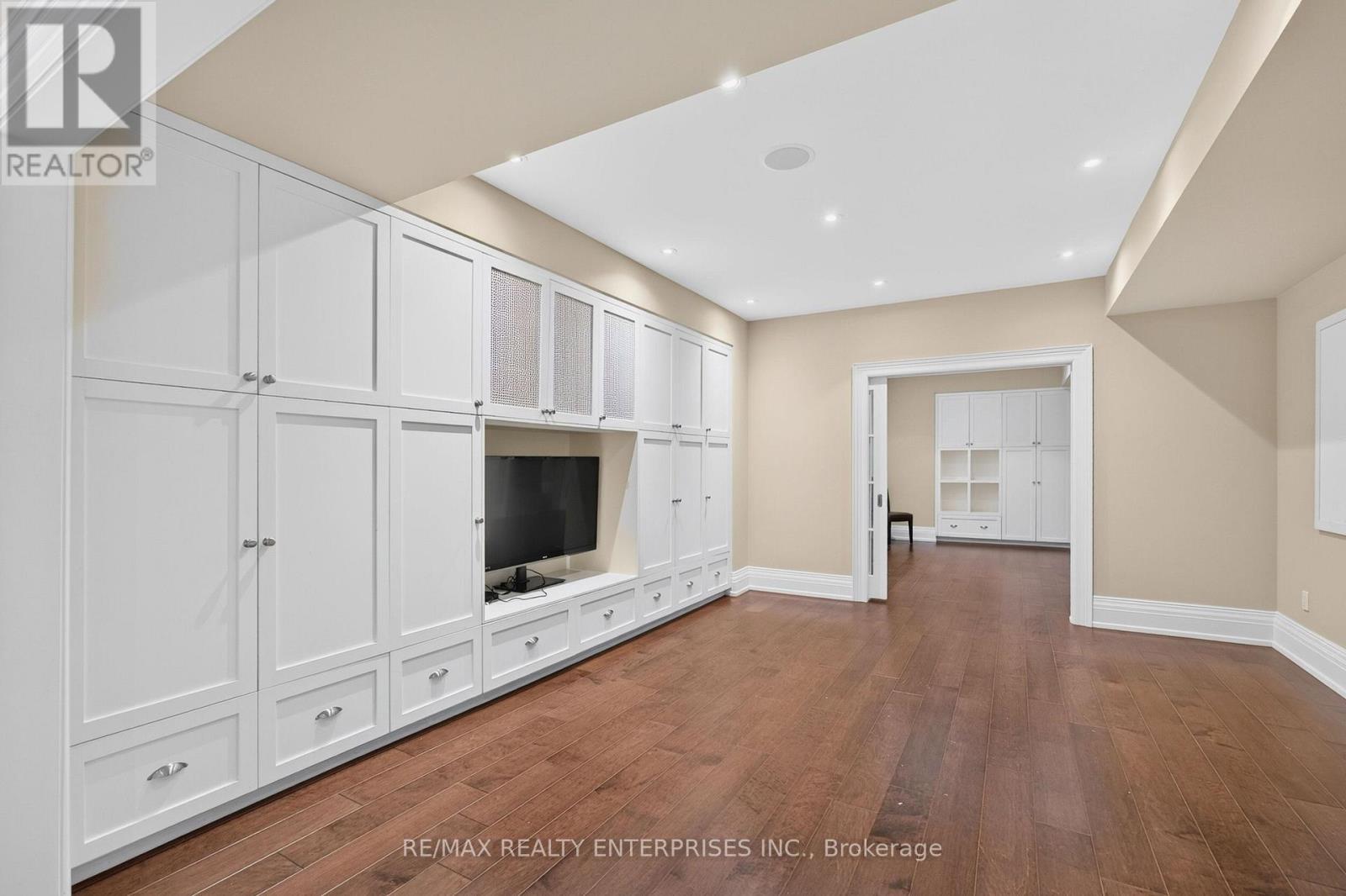 1396 Crescent Road, Mississauga, ON