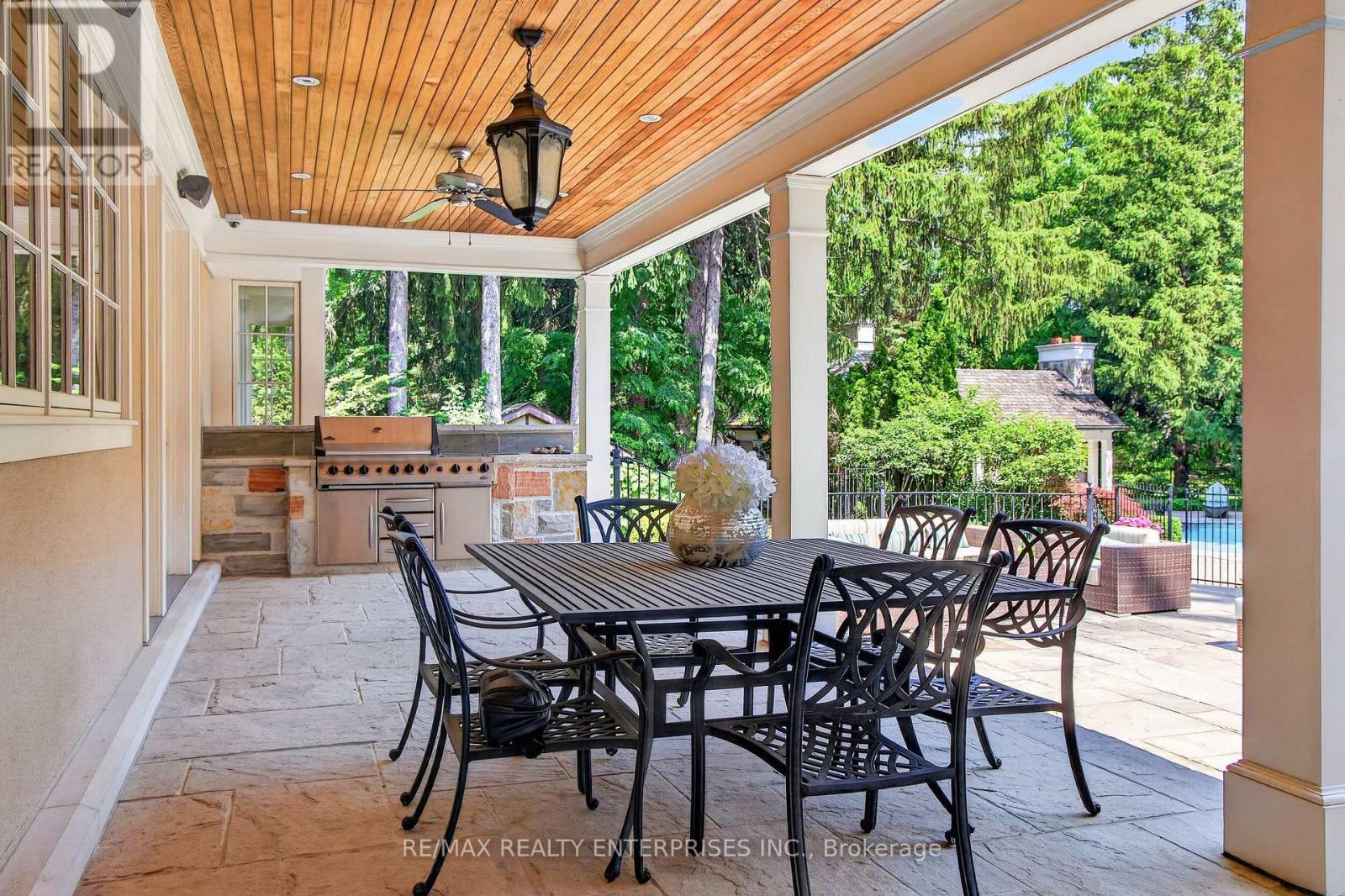 1396 Crescent Road, Mississauga, ON