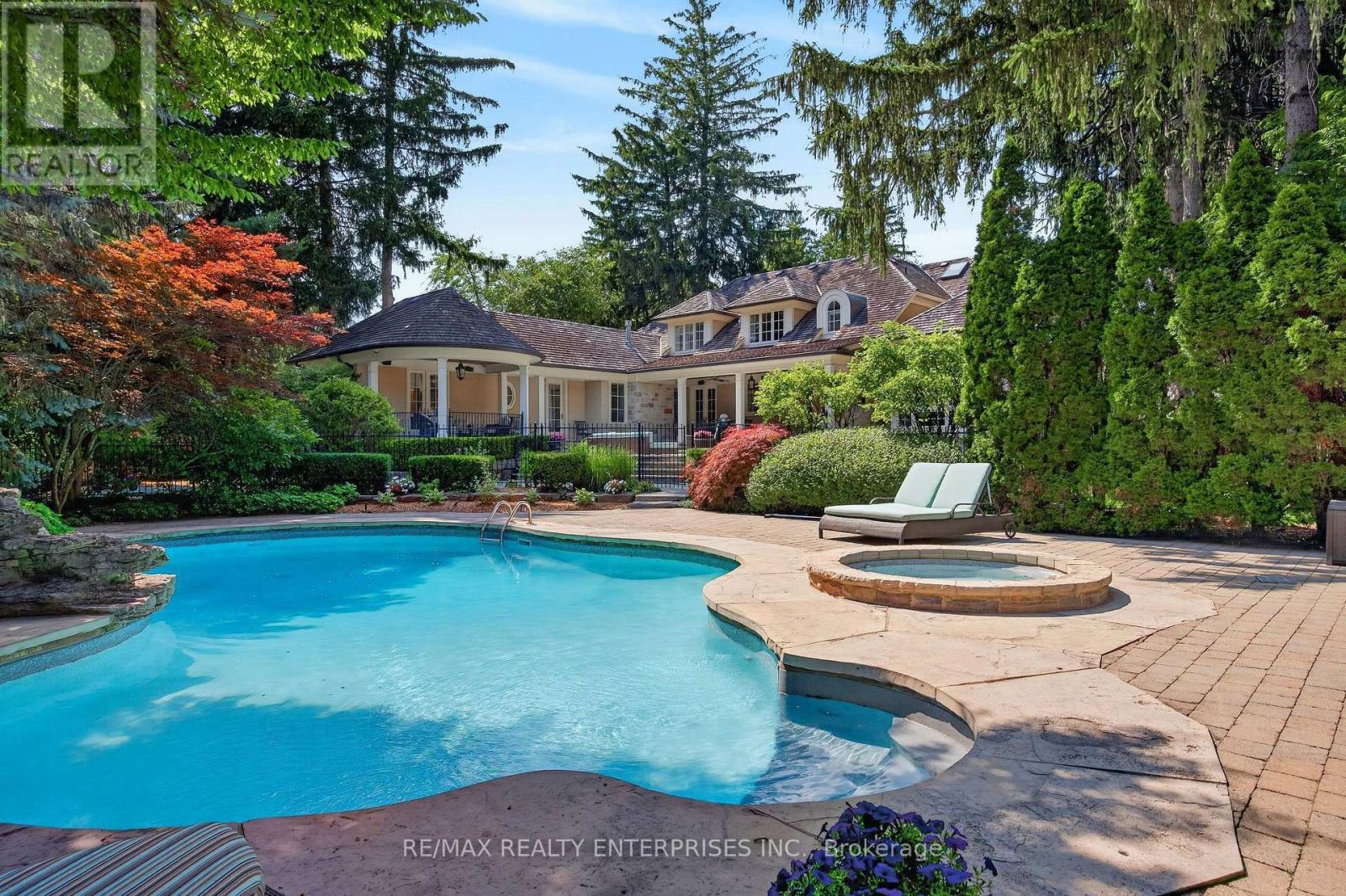 1396 Crescent Road, Mississauga, ON