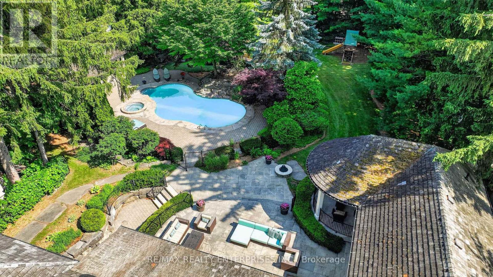 1396 Crescent Road, Mississauga, ON