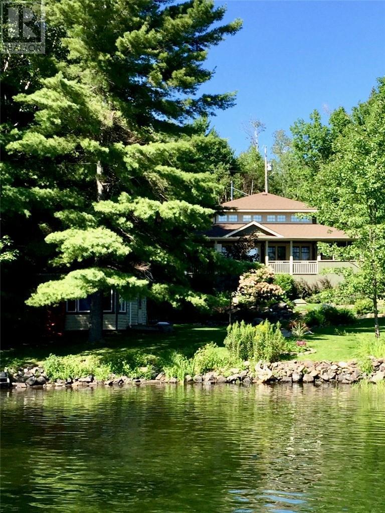 610 Park, Worthington, ON - Outdoor With Body Of Water