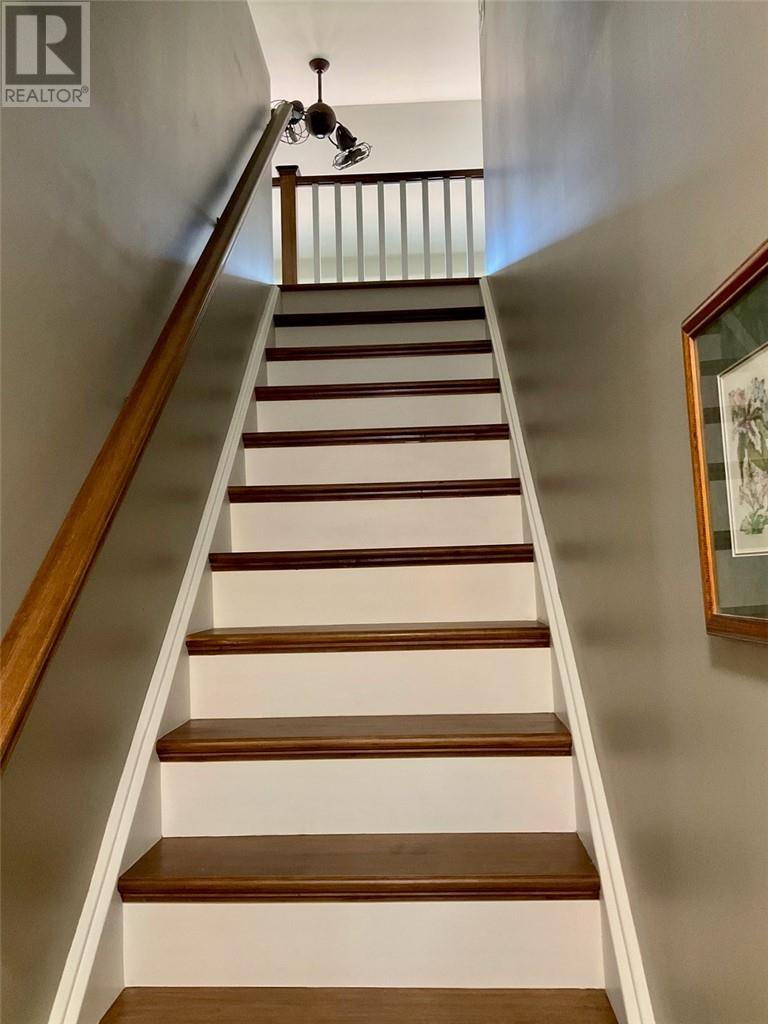 610 Park, Worthington, ON - Indoor Photo Showing Other Room