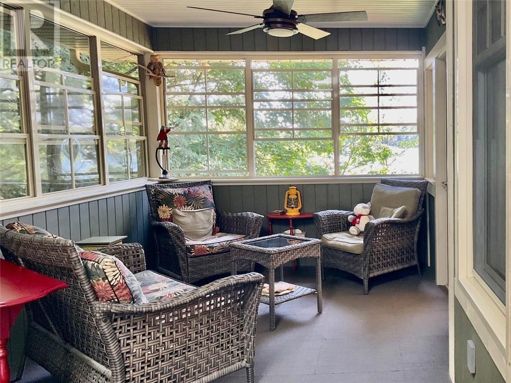 610 Park, Worthington, ON - Photo Showing Other Room