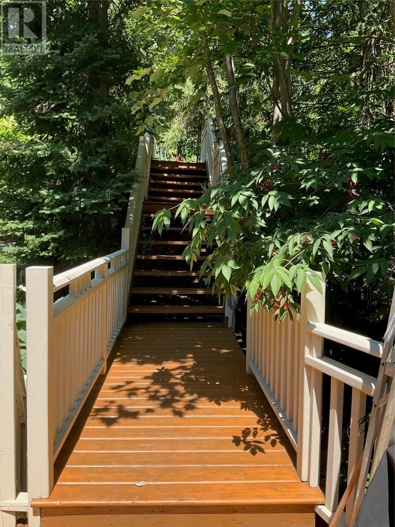 610 Park, Worthington, ON - Outdoor