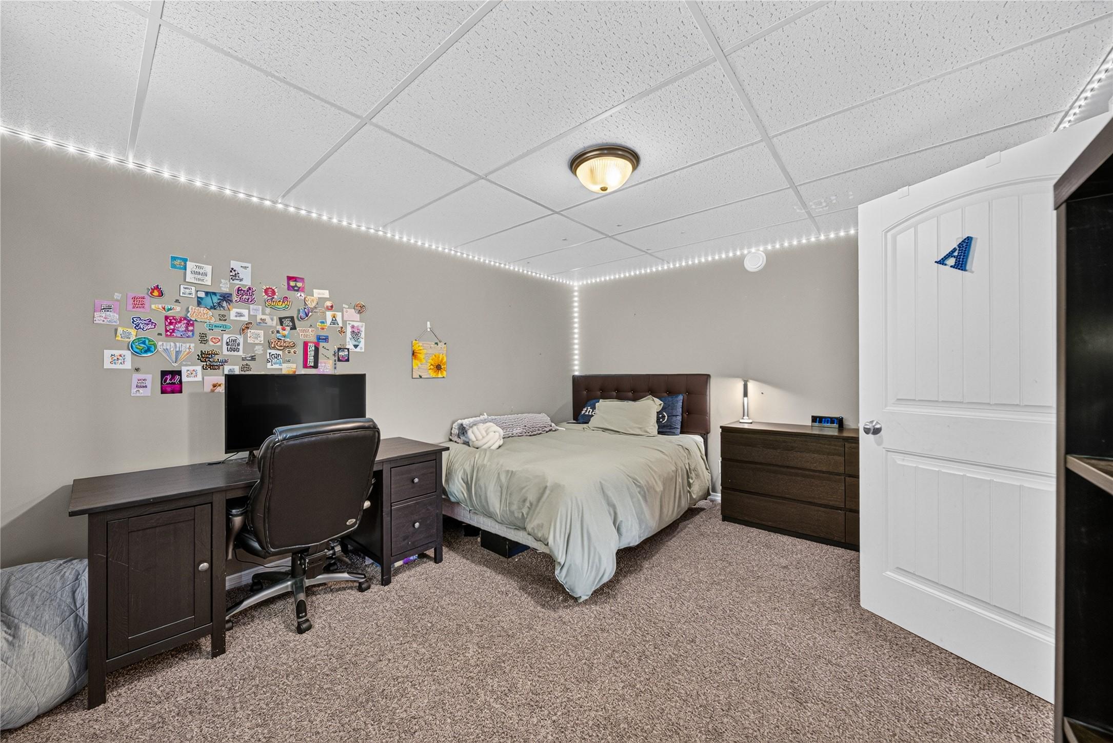 1386 Cypress Drive, Sparwood, BC - Indoor Photo Showing Bedroom