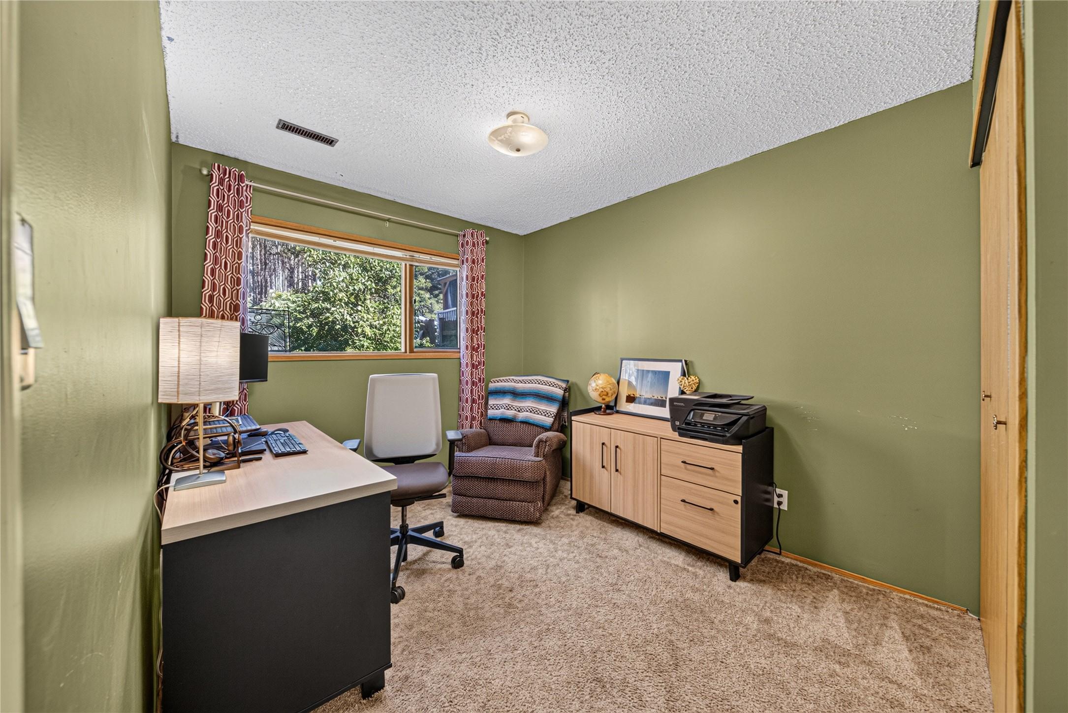 1386 Cypress Drive, Sparwood, BC - Indoor