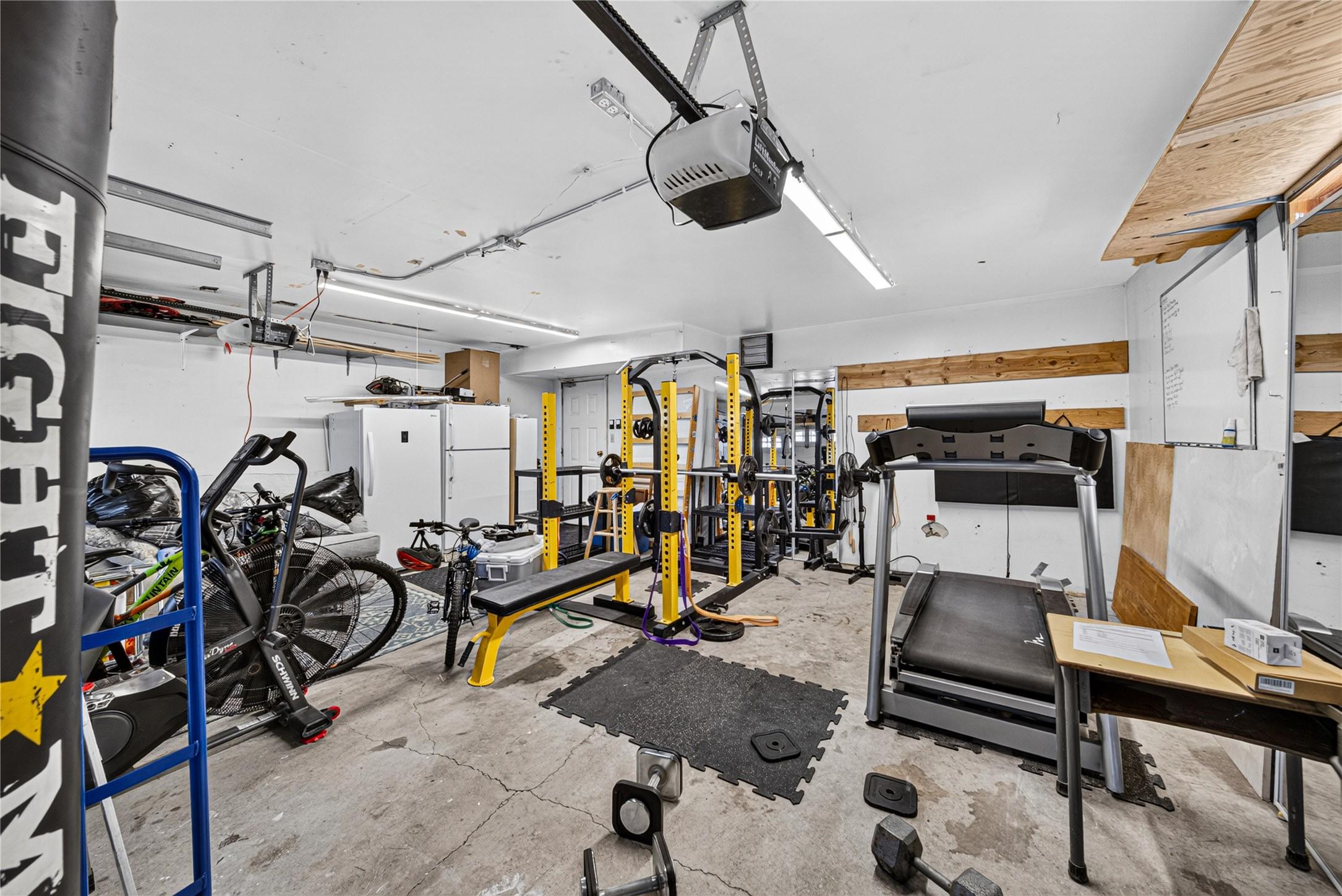 1386 Cypress Drive, Sparwood, BC - Indoor Photo Showing Gym Room